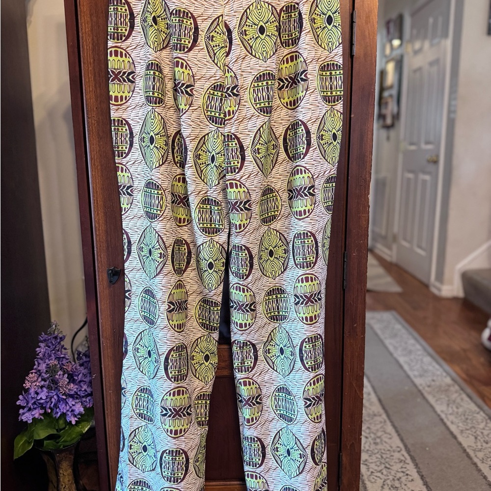 Geometric Patterned Wide Leg Pants - Picture 4 of 9